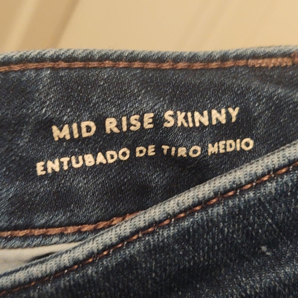 Universal Thread Mid Rise Skinny Jean - Picture 6 of 6